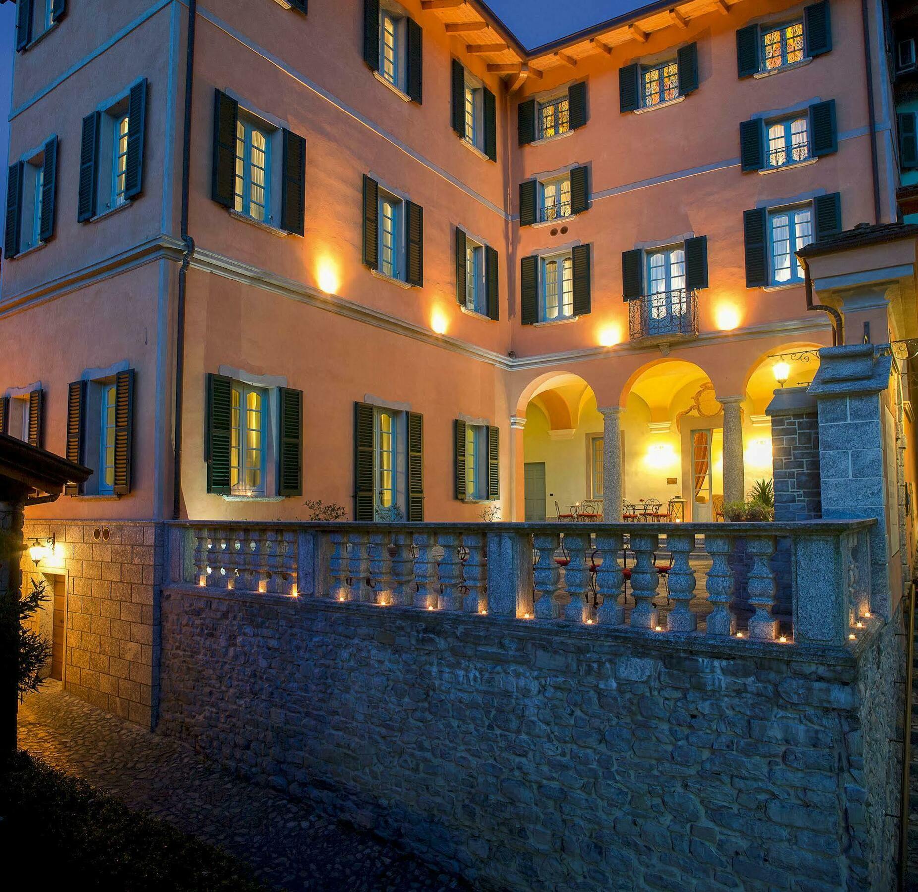 Palazzo Del Vicere Aparthotel Lezzeno Exterior photo