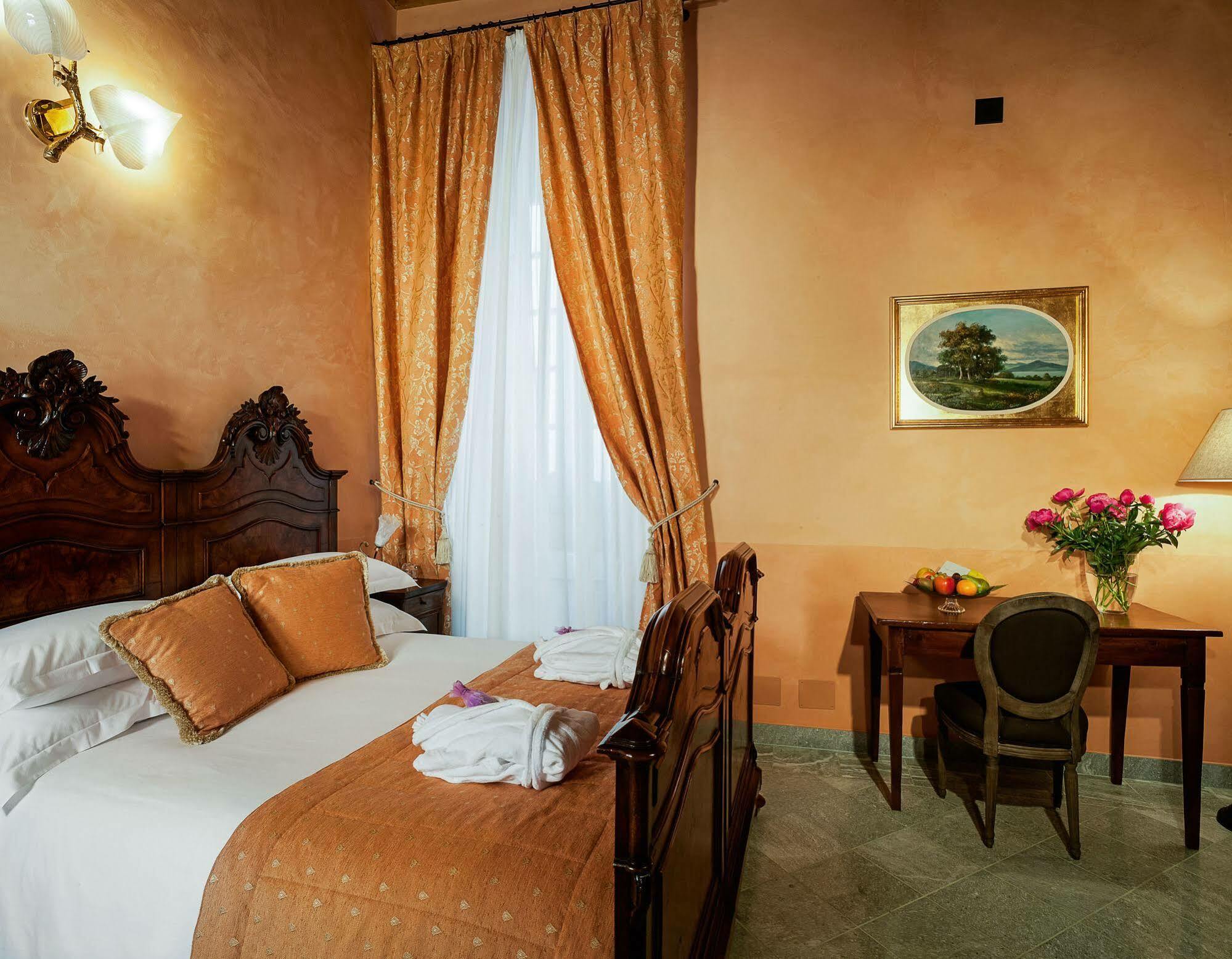 Palazzo Del Vicere Aparthotel Lezzeno Exterior photo